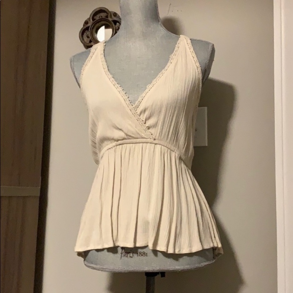 LA hearts | Lace Trim Crossover Top ~ Taupe